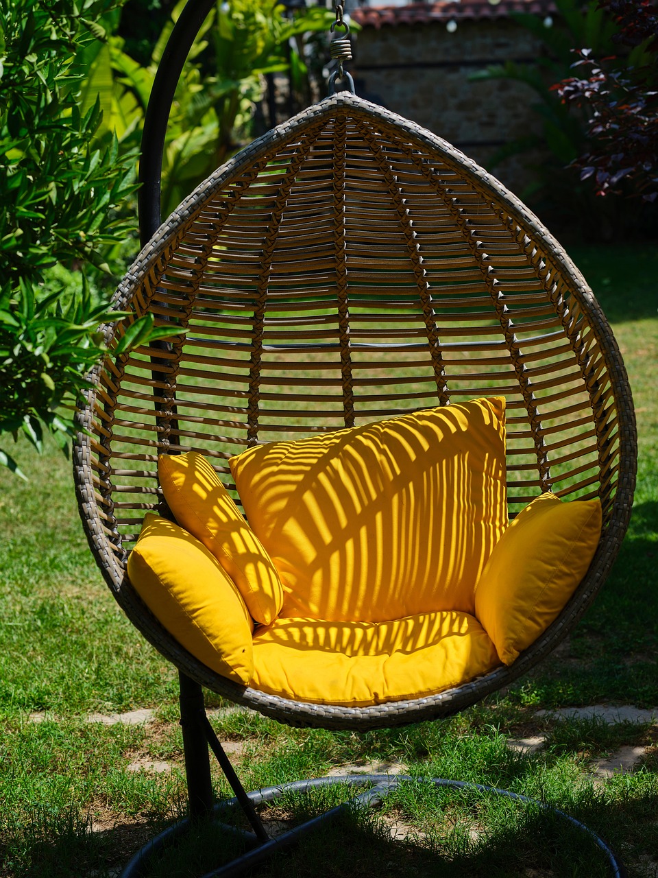 creative-02 swing, seat, cushion, pillow, yellow pillow, decor, decoration, design, modern, garden, sunny, wicker, cafe, restaurant, summer, comfortable, furniture, nature, outdoors